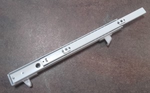 CANDY /Prowadnica dolna pojemnika chłodz. lewa