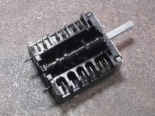 8002198.jpg