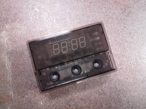 8052646.jpg